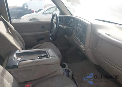 2002 Chevrolet Silverado 1500 Ls z USA, uszkodzony, nr VIN 2GCEC19T521240197